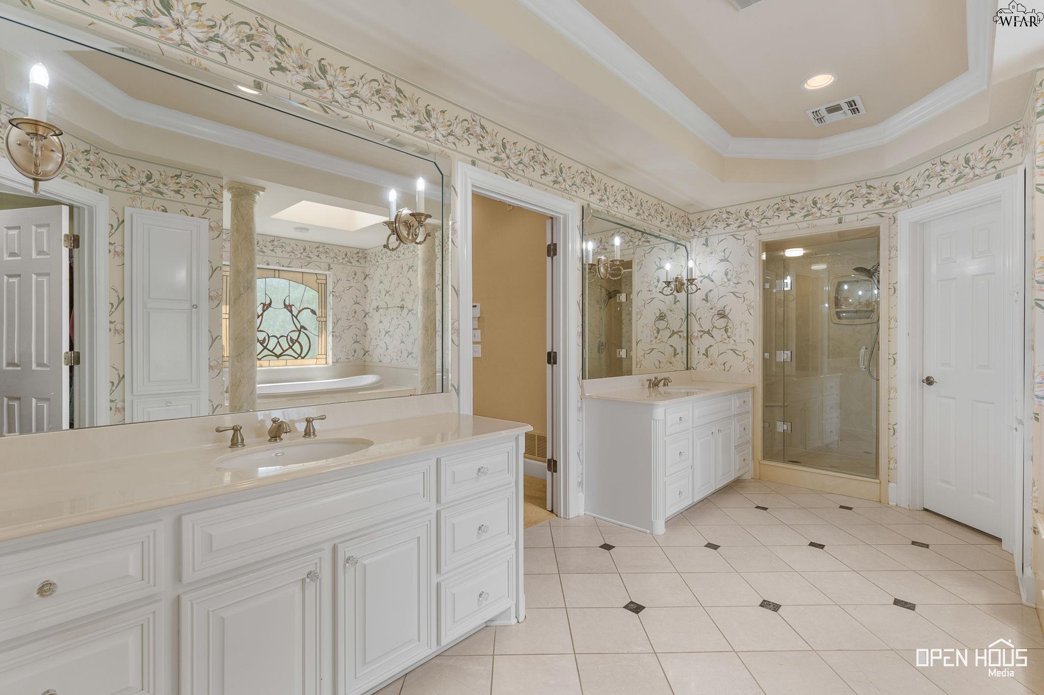 Primary bath